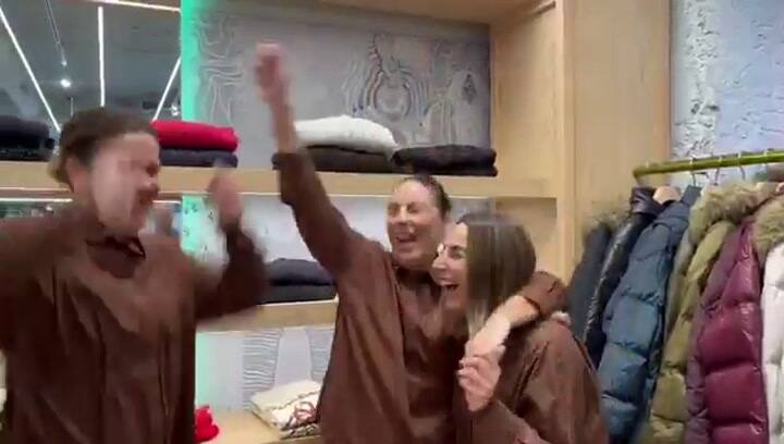 Video: la sorpresa de los trabajadores de Bimba y Lola que ganaron cientos de miles de euros en el sorteo de Navidad