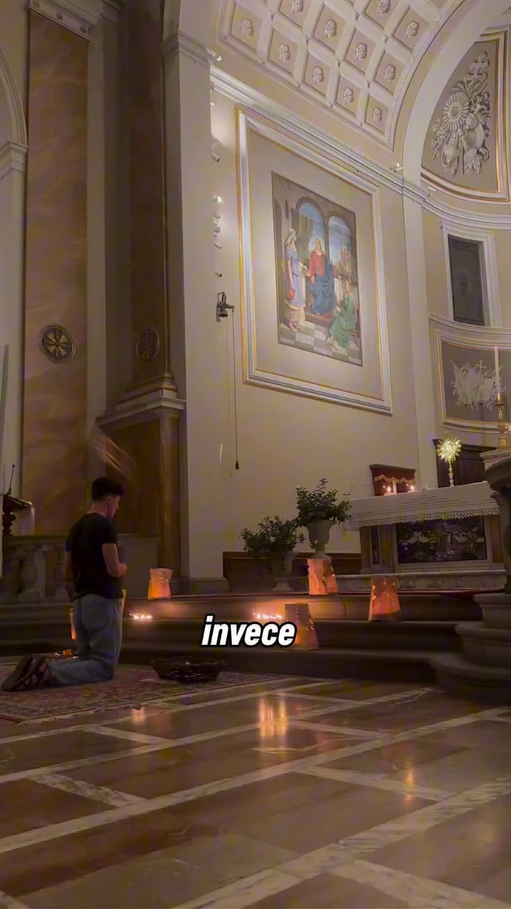 El "hombre más lindo de Italia" deja las pasarelas para convertirse en sacerdote