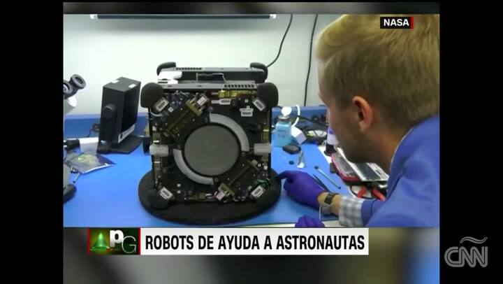 La NASA ya cuenta con robots flotantes - Fuente: Reuters