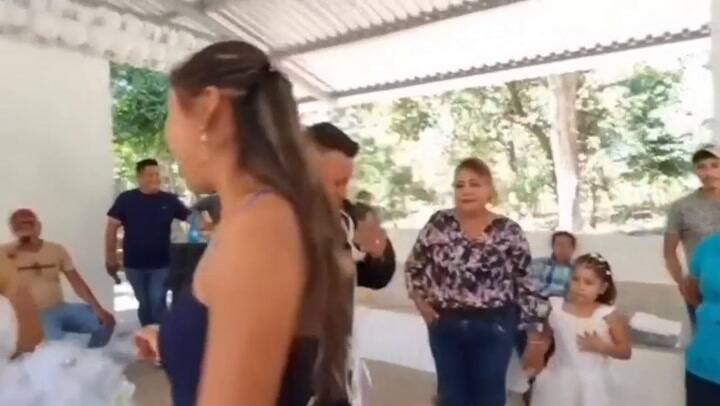 Invitó a su ex al casamiento y se volvió viral