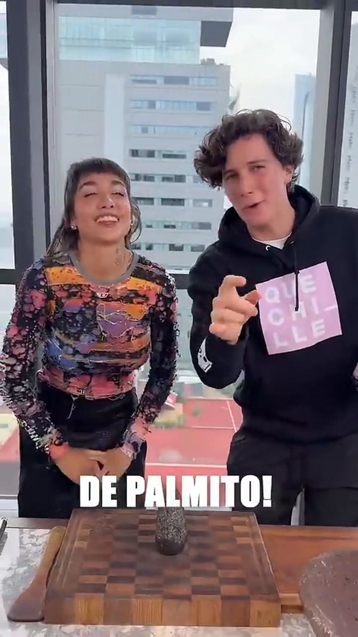 Tiradito De Palmito Con María Becerra