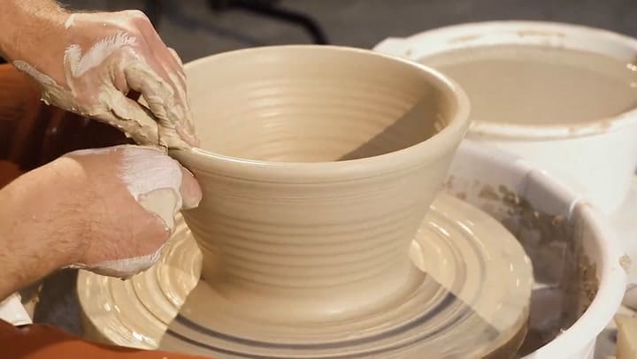 Terramound Enfriamiento Sin Electricidad Gracias A La Arcilla Y La Impresión 3d - Noticias De Sobremesa (720p, H264, Youtube)