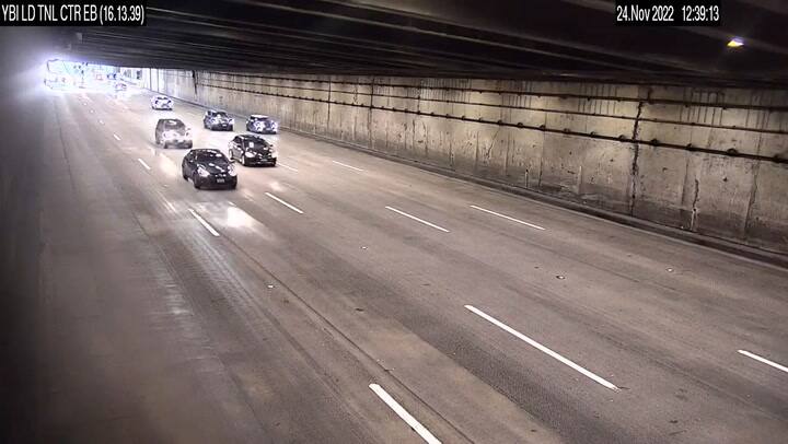 Revelan el impactante video del choque múltiple que causó un Tesla en San Francisco