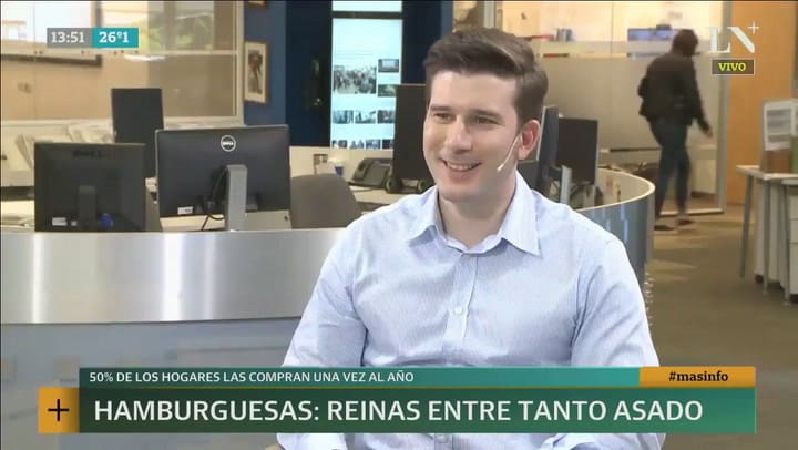 La forma correcta de comer hamburguesas