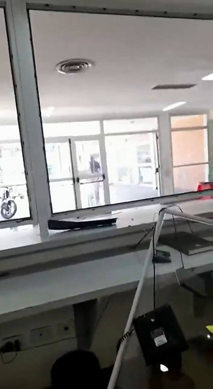 Destrozaron la guardia del Hospital Mercante