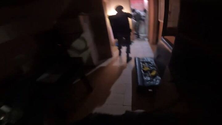 Detención de barrabravas acusados de extorsionar al hermano del "Pocho" Lavezzi