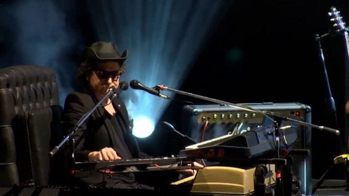 Charly García se presentó en el Coliseo con un show sorpresa