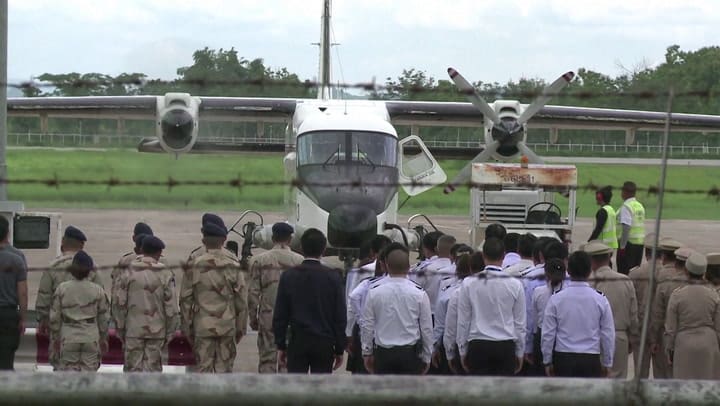Tailandia: murió un socorrista mientras participaba del rescate de los chicos - Fuente: AFP