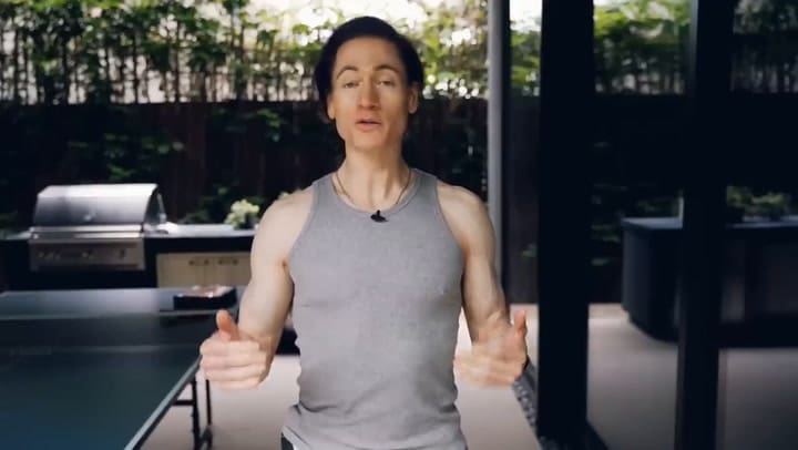 El método anti age del empresario millonario Bryan Johnson (en inglés)