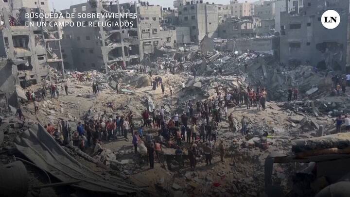 Buscan desaparecidos luego de que un campo de refugiados de Gaza fue bombardeado