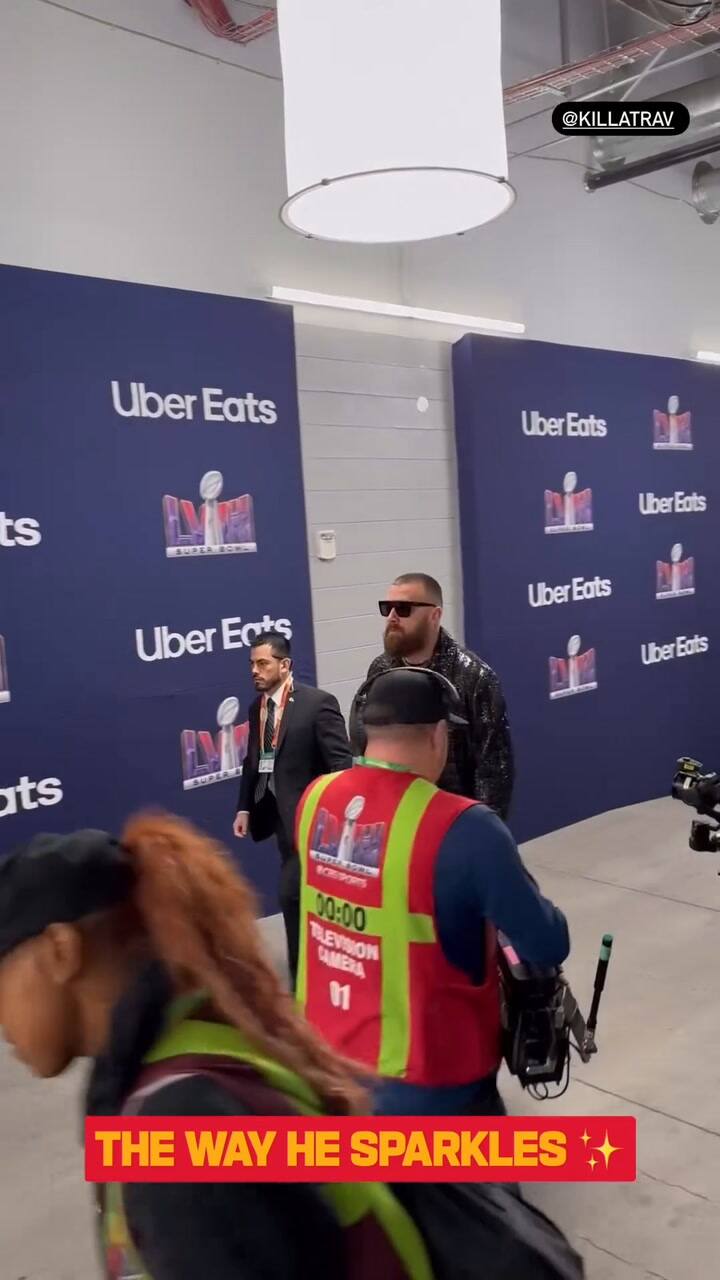 El sofisticado look de Travis Kelce en el Super Bowl 2024