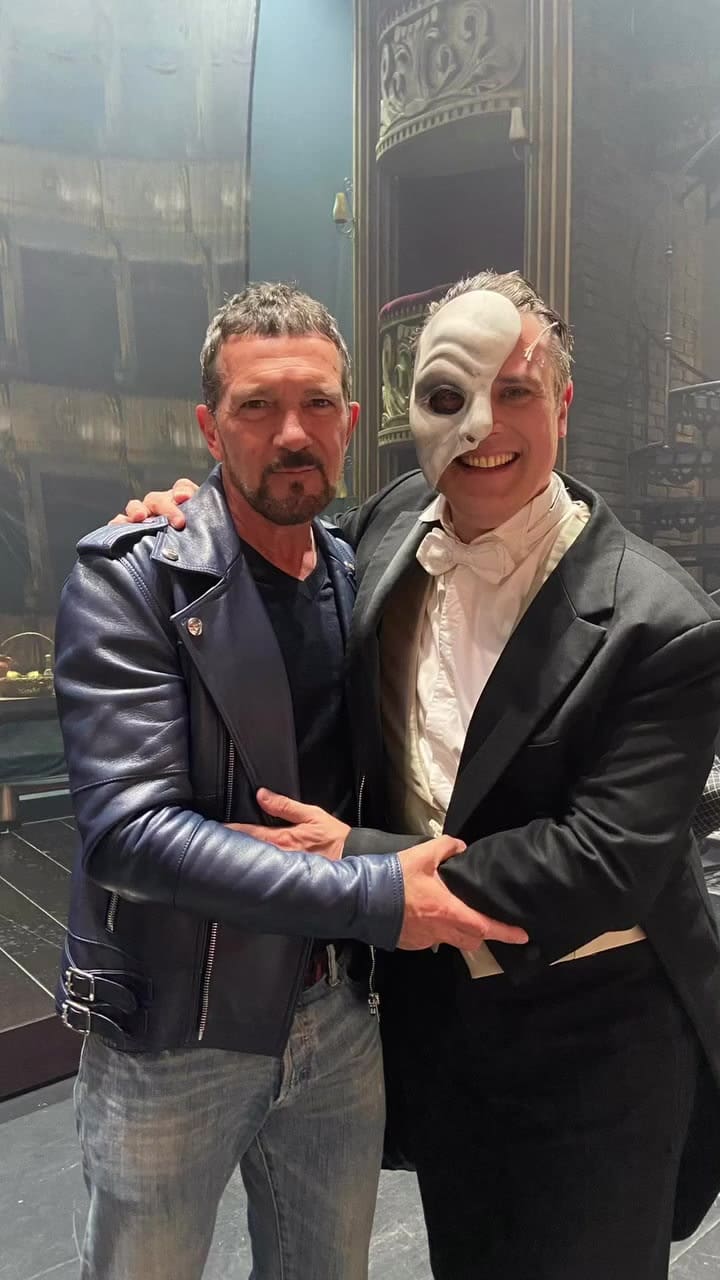 Así fue el encuentro entre Antonio Banderas y Gerónimo Rauch