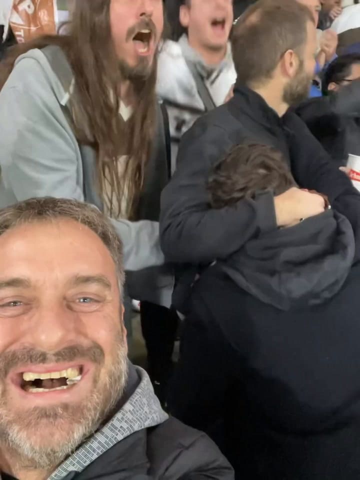 Máximo Palma y sus familiares festejan el título de Platense