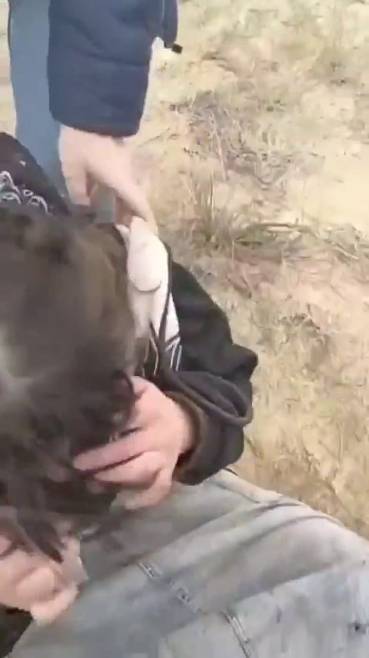 Caos en el aeropuerto de Phoenix: una disputa familiar deja cuatro heridos y desata otro incidente con un hombre armado, generando momentos de tensión en plena noche de Navidad