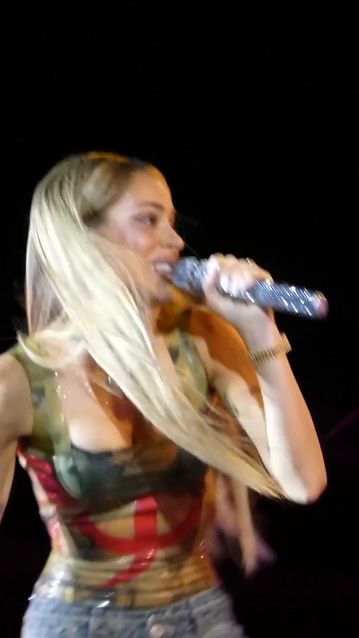 Tini y María Becerra cantan Miénteme | Créditos: DF