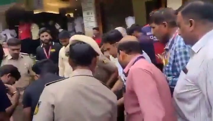 Stampede at Bengaluru’s Chinnaswamy Stadium during #RCB victory celebration