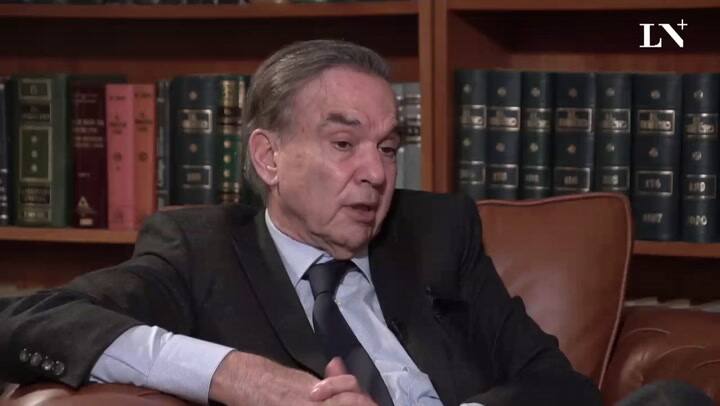 Miguel Ángel Pichetto “Las relaciones del poder con la prensa no son fáciles”
