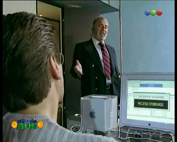 Carlin Calvo en El Hacker
