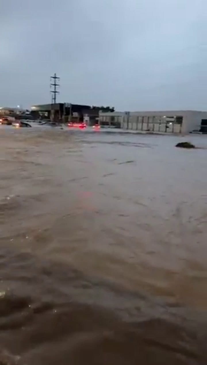 Leandro Beier - Así está nuestra Bahía Blanca ahora. Alerta total.