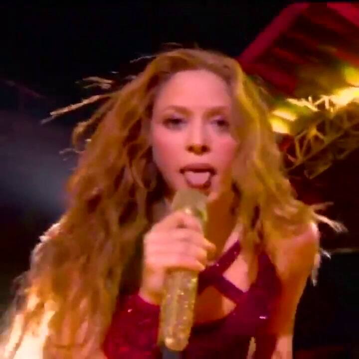 Shakira se posó frente a la cámara y practicó un grito árabe llamado zaghrout - Fuente: Twitter