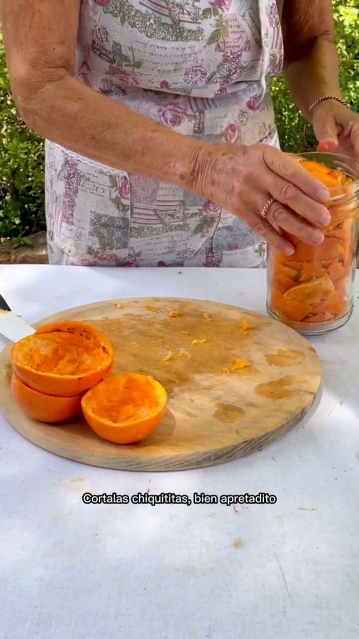 Cáscaras de mandarina con vinagre