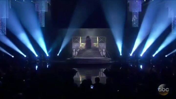 American Music Awards 2017: el sow de Diana Ross al recibir su premio a la trayectoria