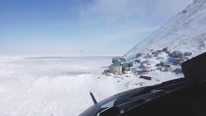 cómo viven la guerra los norteamericanos que podrían cruzar a pie a Rusia