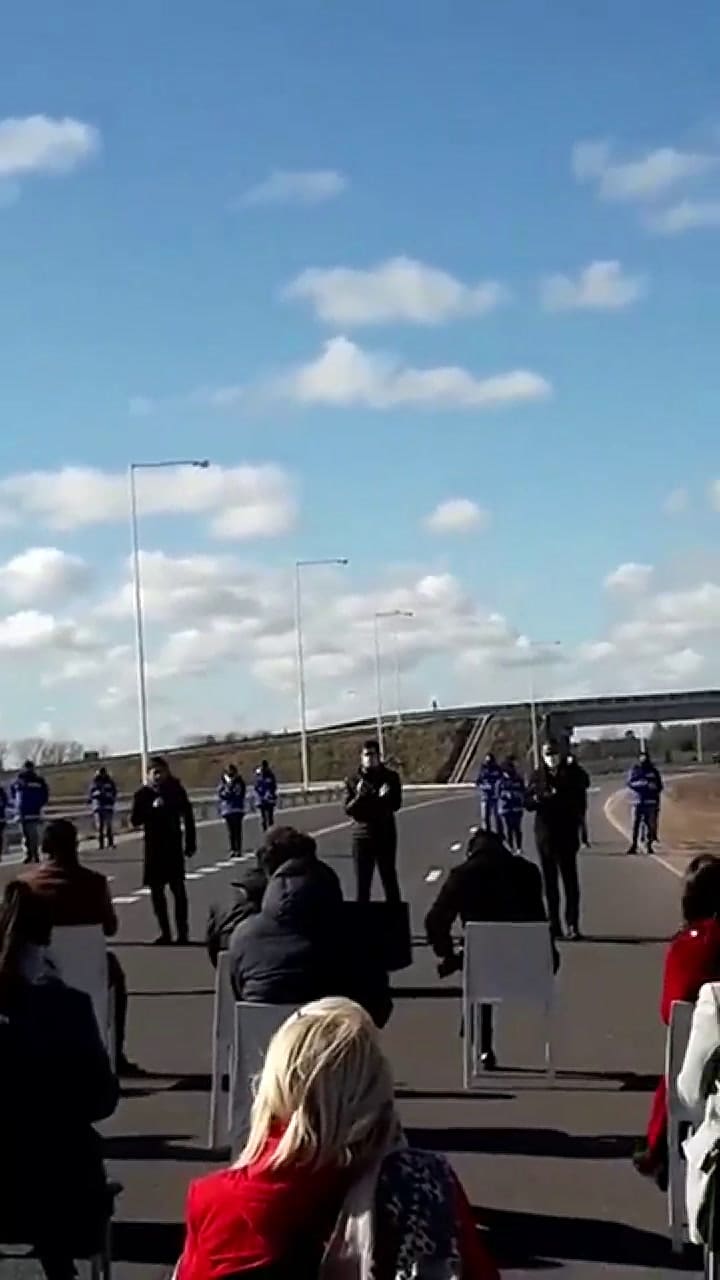 Sin la participación del presidente Alberto Fernández se desarrolla la inauguración del medio anillo