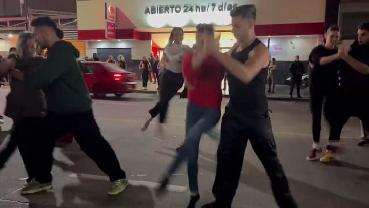 Noelia Marzol no pudo seguir con su obra por un corte de luz