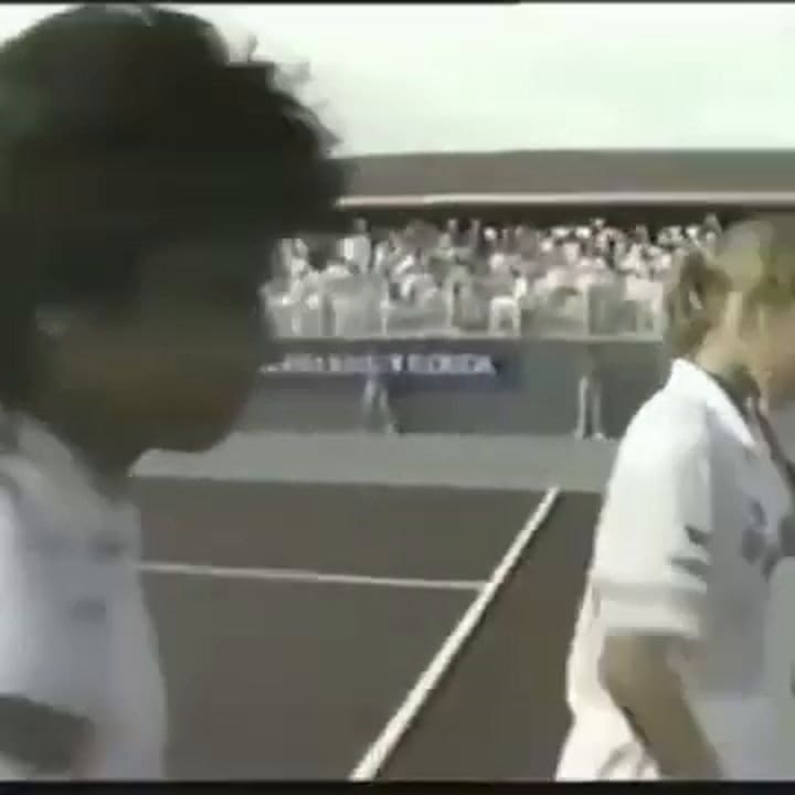 Histórico: Juan José Moro fué el primer periodista en el mundo, que usó celular en una transmisión