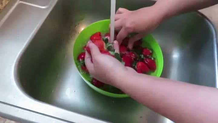 Cómo desinfectar correctamente las frutillas