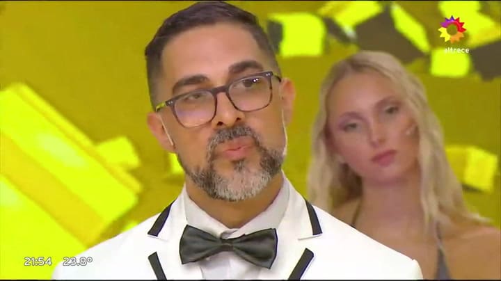 El insólito método de un participante de Los 8 escalones para eliminar a un compañero