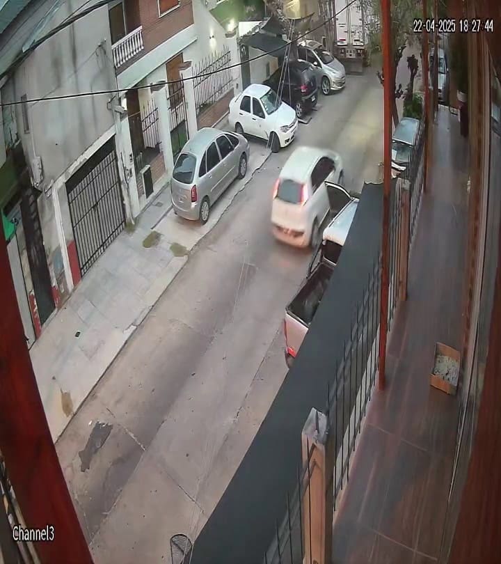 Robo piraña de un auto en La Matanza