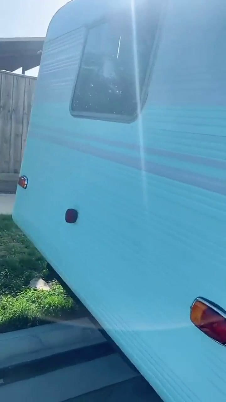 1000 dólares para quien adivine de qué color es - Fuente: TikTok