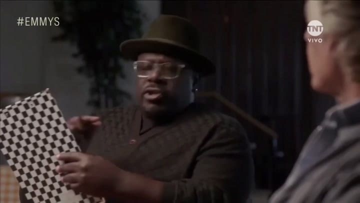 La aparición de Jason Alexander, Alyson Hannigan y Zooey Deschanel en los Premios Emmys