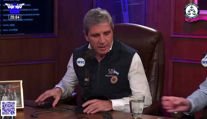 Caputo: "Hay dólares para todos"