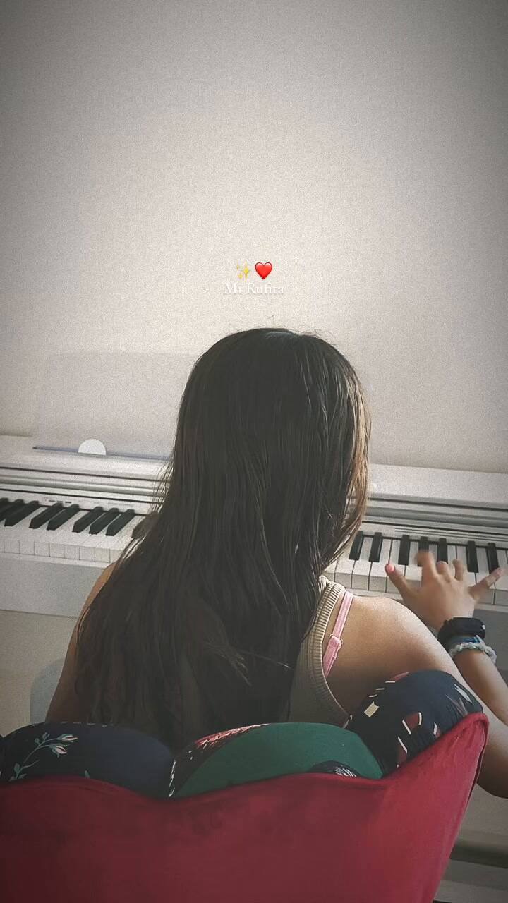 Rufina Cabré en el piano