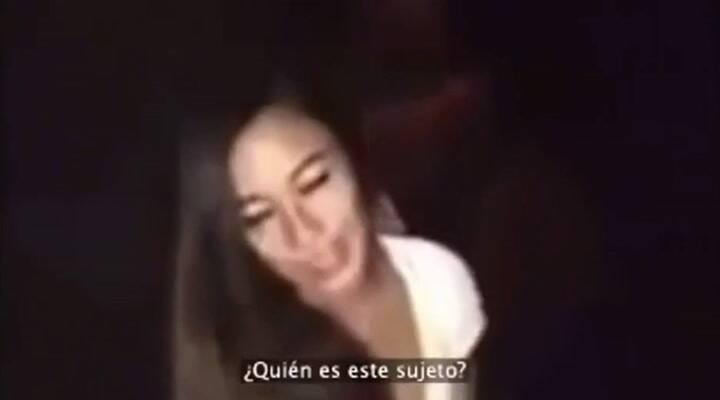 El padrino de la boda la encontró besando al mozo en pleno casamiento y grabó el momento