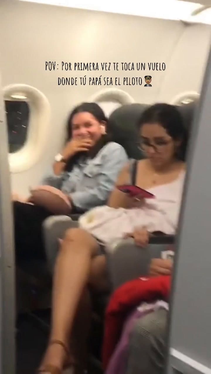 El piloto del avión era papá de una pasajera