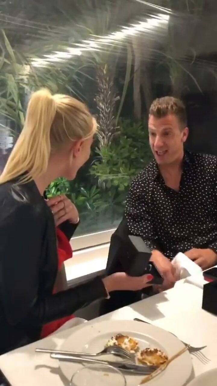Así fue la propuesta de casamiento de Maxi López a Daniela Christiansson
