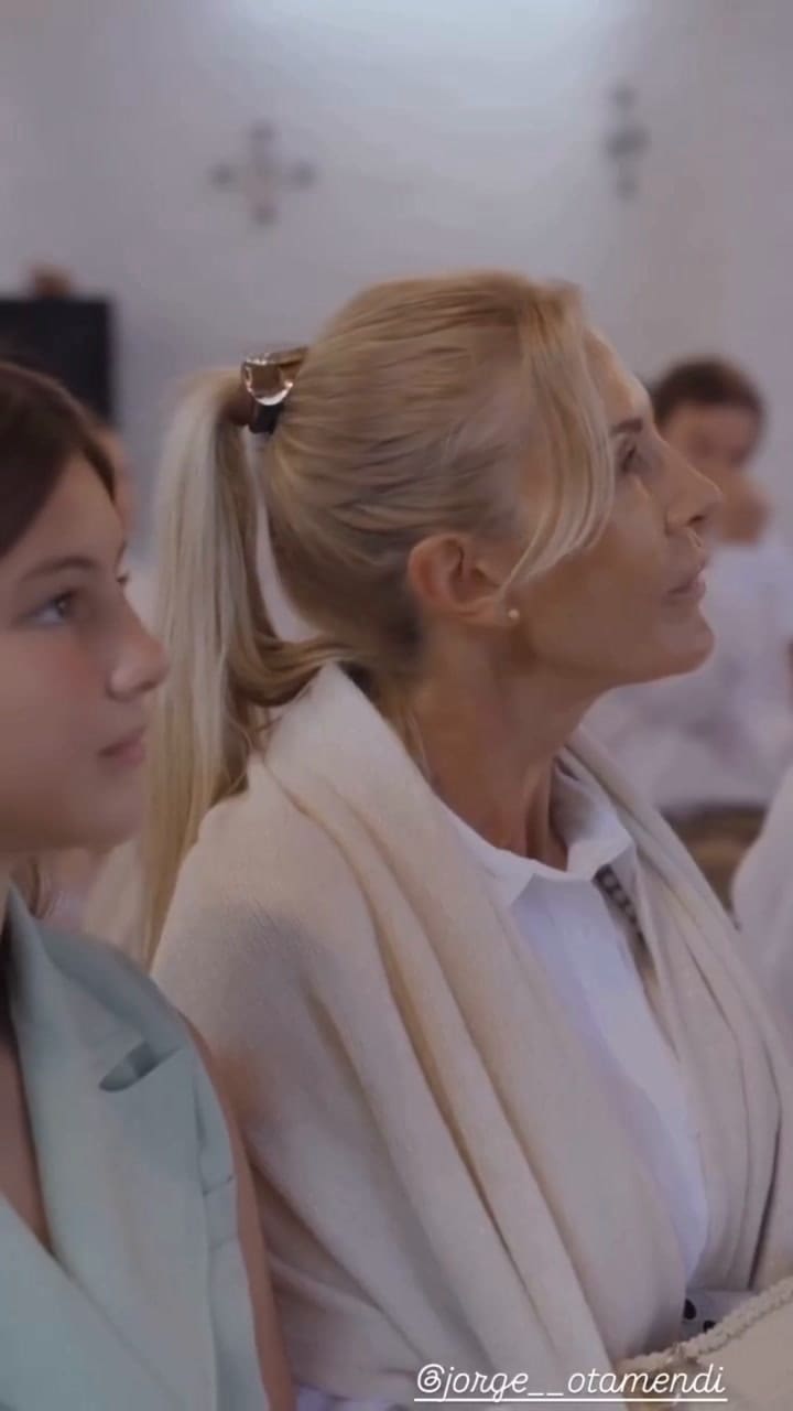 El bautismo de Cruz, el hijo de Nicole Nuemann y Manuel Urcera