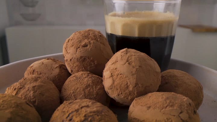 Trufas de palta y chocolate sin azúcar