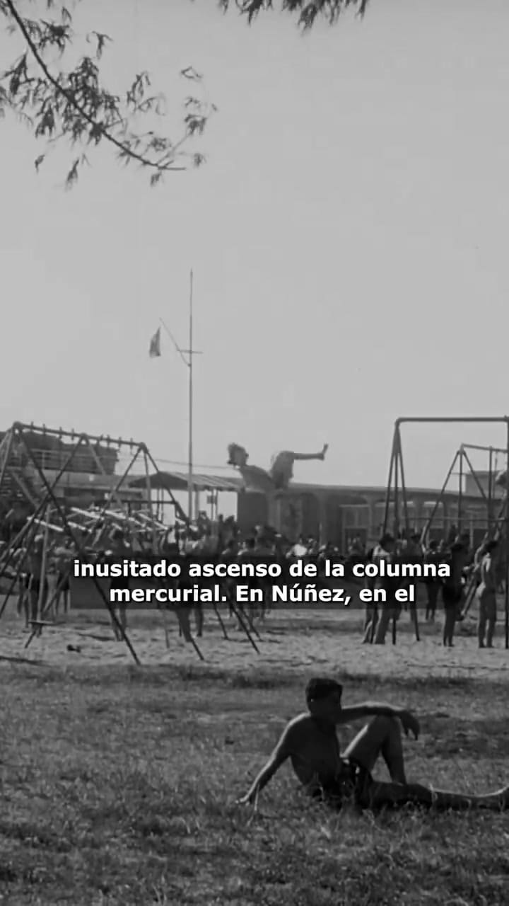 Así se refrescaban en verano los porteños - 1952