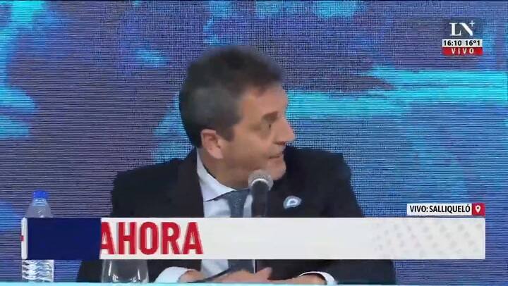 Massa hizo algunos agradecimientos y apuntó contra los que no pagaron