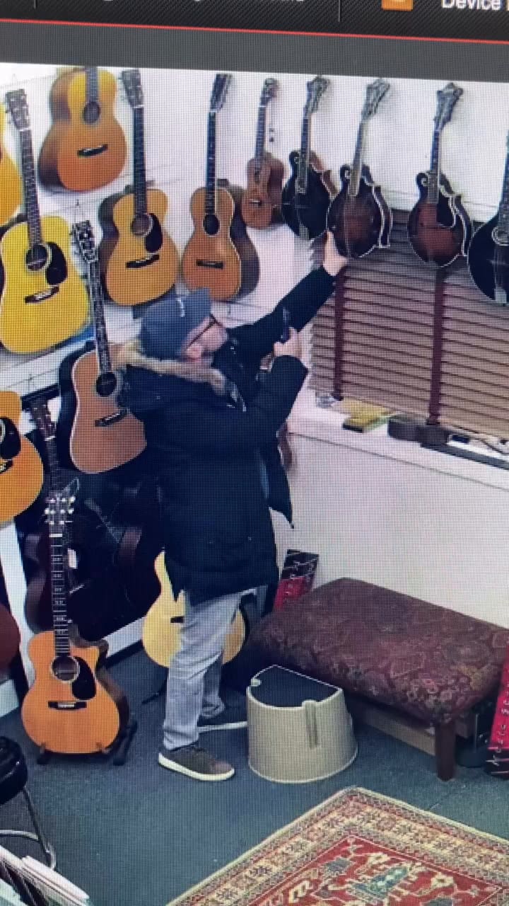 El robo de instrumentos musicales en una tienda de Nueva Jersey