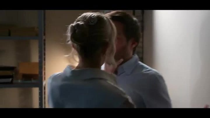 Las escenas que compartieron Emilia Attias y Nicolás Francella en una película