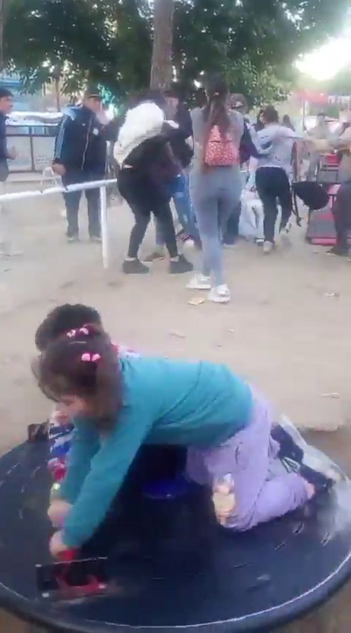 Una multitudinaria pelea interrumpió un festejo destino a las infancias en Santa Fe