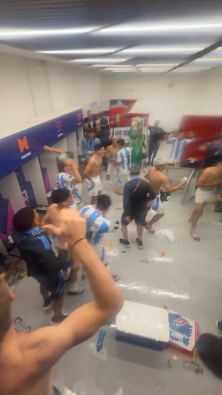 Los festejos de la Sub 20 tras pasar a la final del Mundial