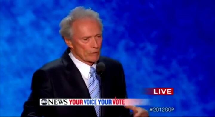 Clint Eastwood discurso con silla vacía