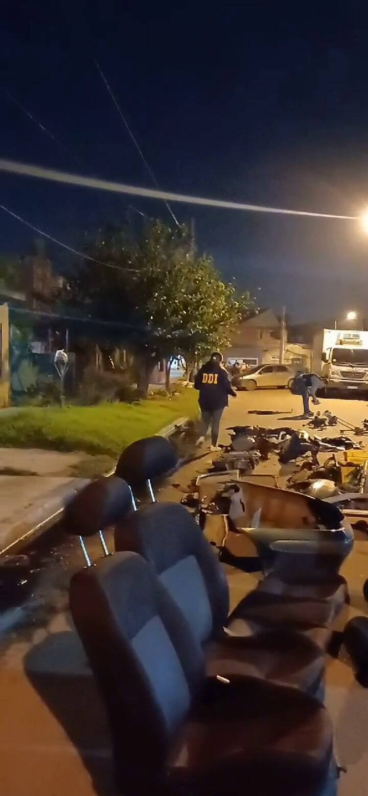 El desarmadero de autos de Osky y El Chileno, en La Matanza